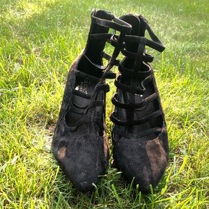 Aerosoles strappy black heels